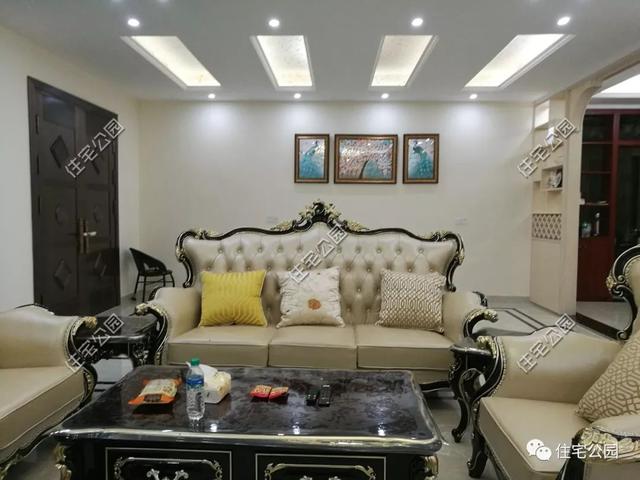 江西農(nóng)村小伙自建歐式別墅，30萬建房40萬裝修我打100分，不怕驕傲