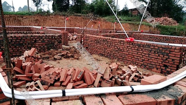 為提升生活質量，四川農村自建一層平頂別墅，包工240一平劃算嗎？