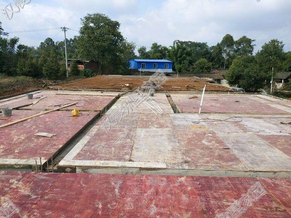 為提升生活質量，四川農村自建一層平頂別墅，包工240一平劃算嗎？