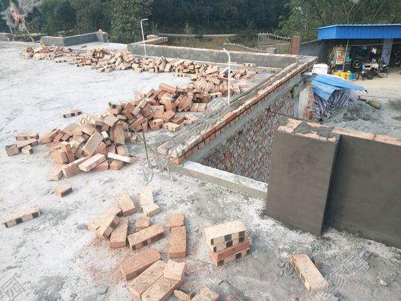 為提升生活質量，四川農村自建一層平頂別墅，包工240一平劃算嗎？