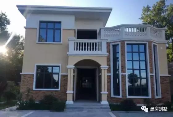 曬3棟農(nóng)村自建房實(shí)拍照片，第一棟是我表哥花40萬建成的