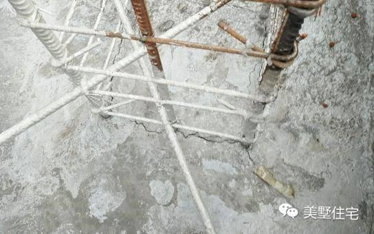 家里的樓板、頂板老是有裂縫？農(nóng)村施工隊(duì)竟這樣做混凝土！