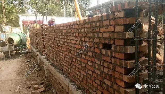 專(zhuān)業(yè)施工隊(duì)980元每平，還包主體外裝，農(nóng)村自建房這樣的價(jià)格根本不算貴