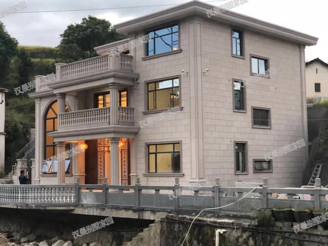 別墅建成之后比效果圖還好看！14.1X11.3米才40萬真是優(yōu)秀！