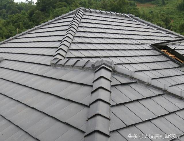 有錢就是好，泰州汪總蓋的帶地下車庫現(xiàn)代別墅，鄰居看了都坐不?。? src="/uploads/allimg/181123/1G64252G-12.jpg" img_width="640" img_height="550" inline="0" data-filtered="filtered" style="-webkit-tap-highlight-color: transparent; box-sizing: border-box; border-style: none; max-width: 100%; display: block; margin: 10px auto;" />

</div>
<div   id="mqiwowk"   class="pgc-img" style="-webkit-tap-highlight-color: transparent; box-sizing: border-box; margin: 0px; padding: 0px; color: rgb(34, 34, 34); font-family: "PingFang SC", "Hiragino Sans GB", "Microsoft YaHei", "WenQuanYi Micro Hei", "Helvetica Neue", Arial, sans-serif; font-size: 16px;"><img alt=