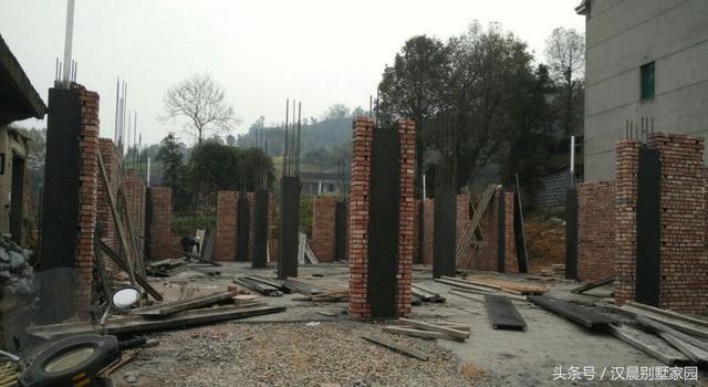 有錢就是好，泰州汪總蓋的帶地下車庫現(xiàn)代別墅，鄰居看了都坐不住！