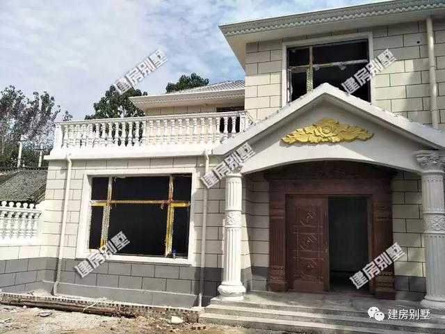 我家的小別墅只花了23萬就建好了，簡約精致，全村僅此一棟