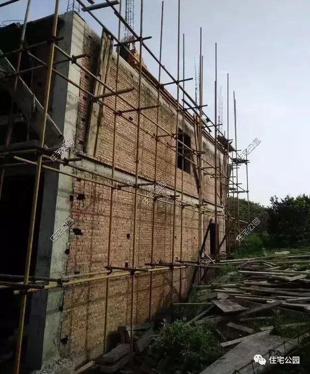 重慶農(nóng)村自建房實(shí)拍照片，75萬(wàn)蓋起的3層養(yǎng)老別墅，布局沒(méi)得挑！