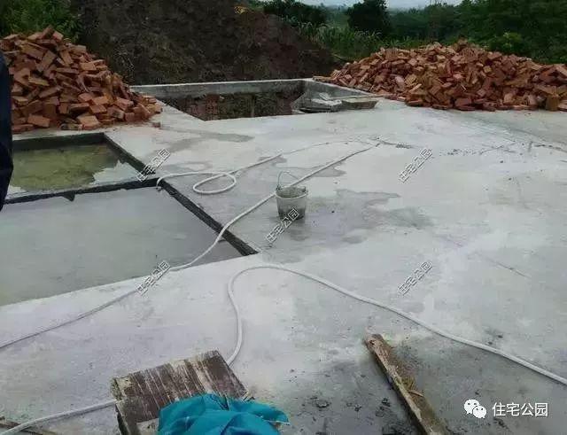 重慶農(nóng)村自建房實(shí)拍照片，75萬(wàn)蓋起的3層養(yǎng)老別墅，布局沒(méi)得挑！