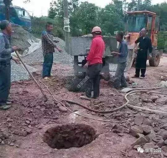 重慶農(nóng)村自建房實(shí)拍照片，75萬(wàn)蓋起的3層養(yǎng)老別墅，布局沒(méi)得挑！