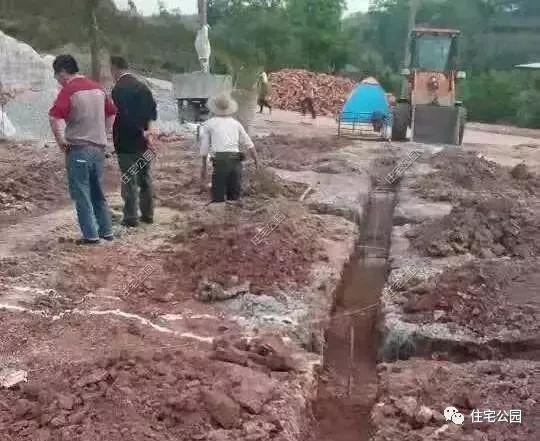 重慶農(nóng)村自建房實(shí)拍照片，75萬(wàn)蓋起的3層養(yǎng)老別墅，布局沒(méi)得挑！