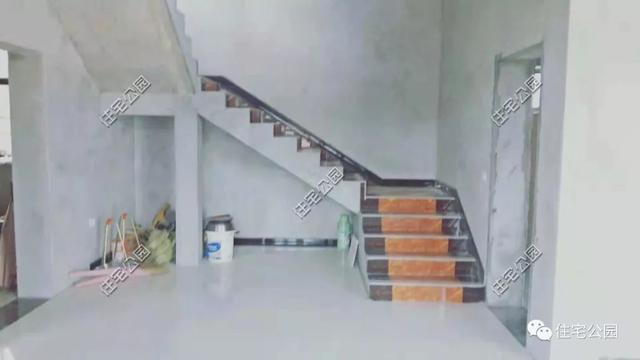 農(nóng)村小伙自畫結構圖，不到20萬建成兩層小別墅，怎么做到的？