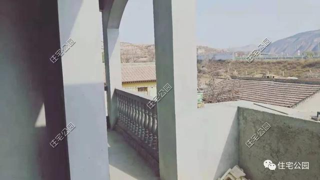 農(nóng)村小伙自畫結構圖，不到20萬建成兩層小別墅，怎么做到的？