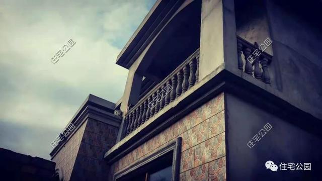 農(nóng)村小伙自畫結構圖，不到20萬建成兩層小別墅，怎么做到的？