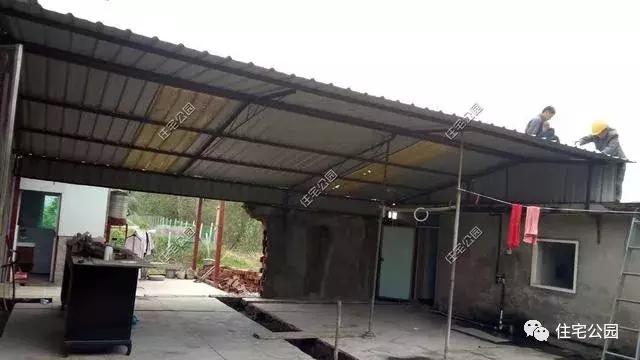 江蘇農(nóng)村花了50萬建成的平房別墅，這樣光伏發(fā)電的屋面見過么