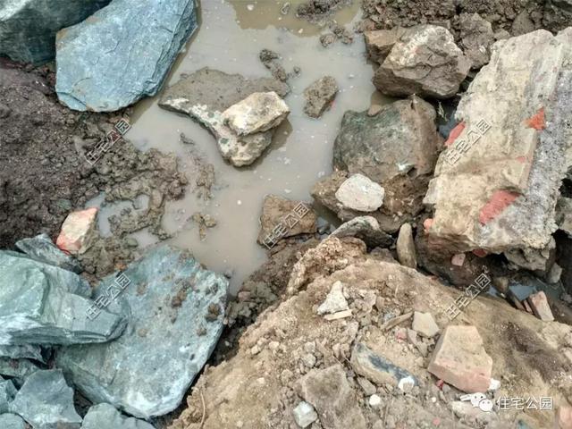 趁熱鬧來(lái)曬曬我的新房子，帶大院的兩層小洋樓，27萬(wàn)蓋好美滋滋