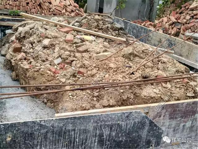 趁熱鬧來(lái)曬曬我的新房子，帶大院的兩層小洋樓，27萬(wàn)蓋好美滋滋