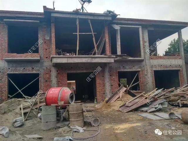 趁熱鬧來(lái)曬曬我的新房子，帶大院的兩層小洋樓，27萬(wàn)蓋好美滋滋