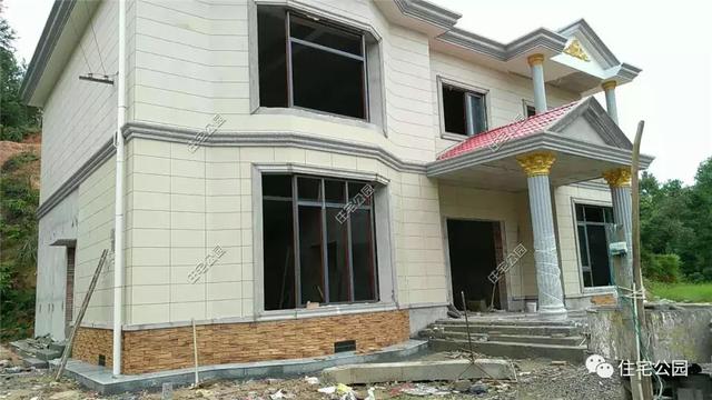 拆掉農(nóng)村40年老宅，花65萬(wàn)建成這棟農(nóng)村別墅，父母都夸好