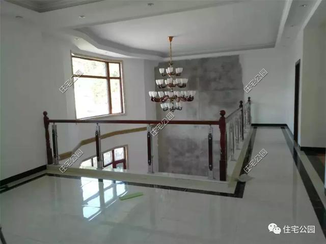 拆掉農(nóng)村40年老宅，花65萬(wàn)建成這棟農(nóng)村別墅，父母都夸好