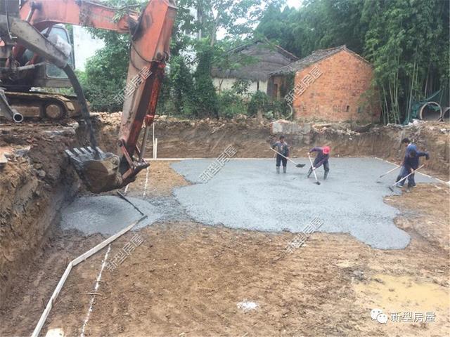 農(nóng)村自建房打地基，山東毛石基礎(chǔ)25萬，江蘇箱形基礎(chǔ)72萬，哪個更結(jié)實(shí)？