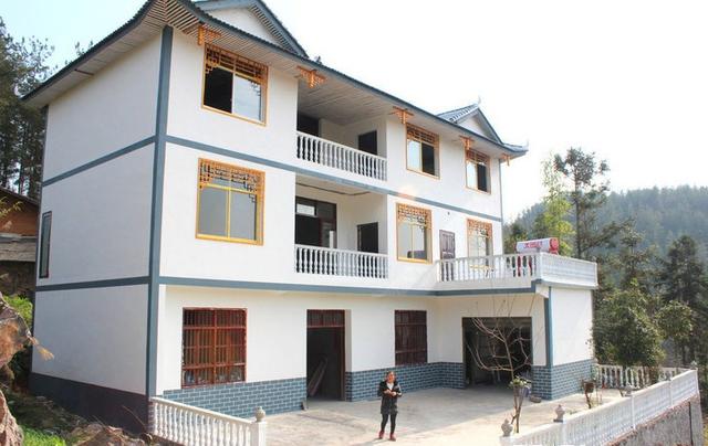 8棟農(nóng)村自建別墅實拍找票，第二棟最霸氣，第6棟在城里值兩套房！