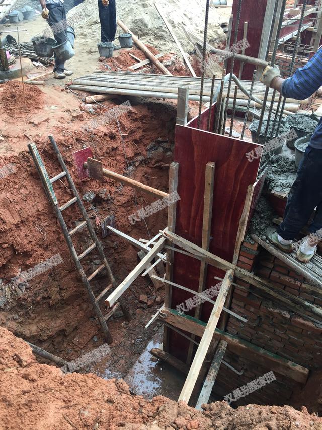 這套二層別墅，光基礎(chǔ)就花了3萬，顏值不夠，施工來湊！