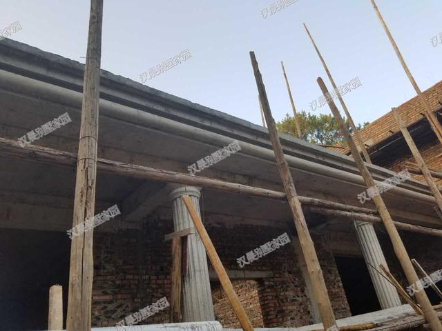 這套二層別墅，光基礎(chǔ)就花了3萬，顏值不夠，施工來湊！