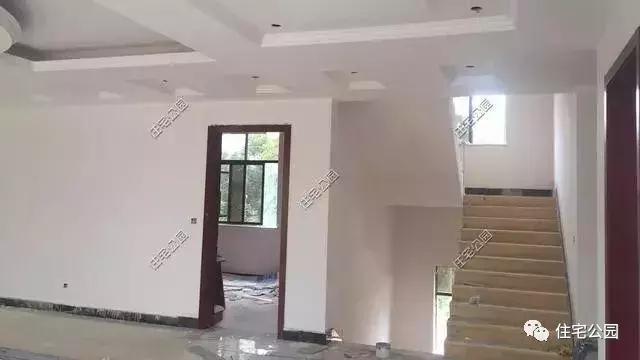 40萬(wàn)建成農(nóng)村養(yǎng)老別墅，全村唯一的挑空客廳，真是美滋滋的！