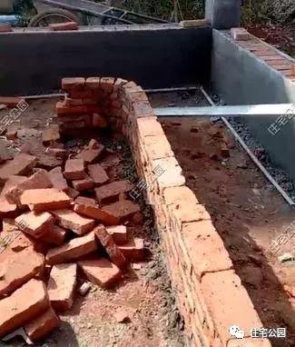 40萬(wàn)建成農(nóng)村養(yǎng)老別墅，全村唯一的挑空客廳，真是美滋滋的！