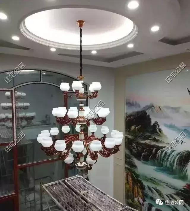 40萬(wàn)建成農(nóng)村養(yǎng)老別墅，全村唯一的挑空客廳，真是美滋滋的！