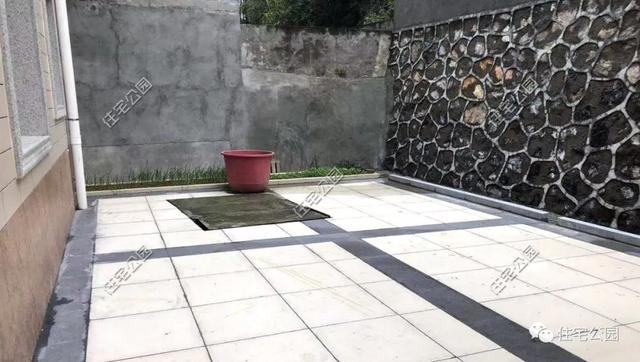 為了回老家工作的女兒，江西父母建三層別墅，小院裝修全做好120萬