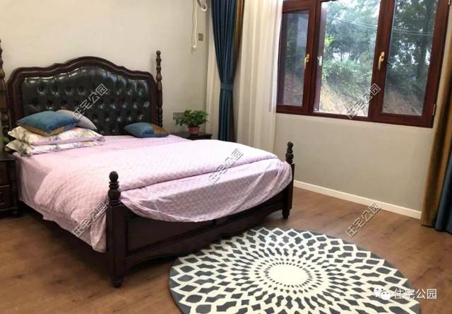 為了回老家工作的女兒，江西父母建三層別墅，小院裝修全做好120萬