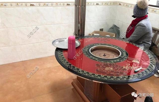 為了回老家工作的女兒，江西父母建三層別墅，小院裝修全做好120萬