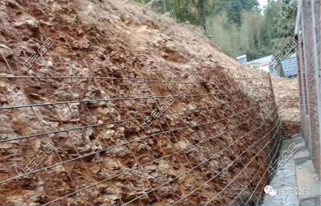 浙江農(nóng)村小伙自行設(shè)計(jì)，三層別墅花80萬建成，大家覺得如何？