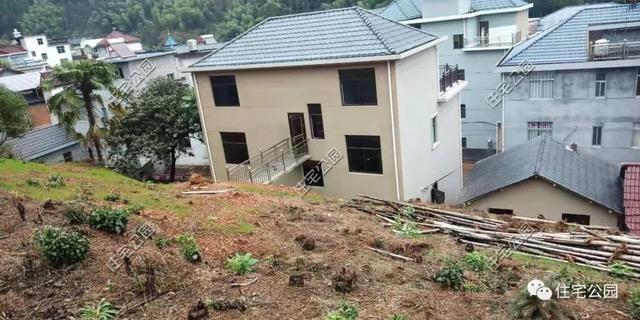 浙江農(nóng)村小伙自行設(shè)計(jì)，三層別墅花80萬建成，大家覺得如何？