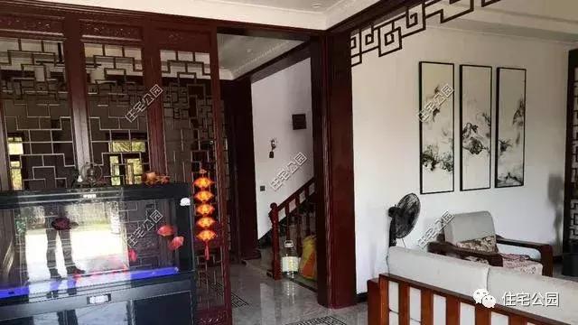 湖南農(nóng)村自建2層漂亮別墅，土建50萬裝修70萬，這樣式真漂亮