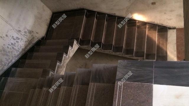 很多包工頭不做的旋轉(zhuǎn)樓梯，其實非常簡單！