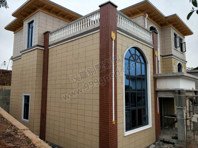 湖南郝總自建15X15米農(nóng)村三層別墅，才花了45萬，宅地臨路，布局完美！