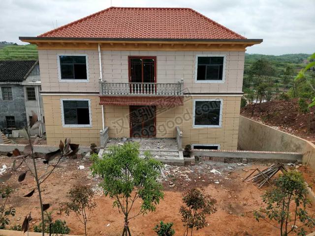 湖南郝總自建15X15米農(nóng)村三層別墅，才花了45萬，宅地臨路，布局完美！