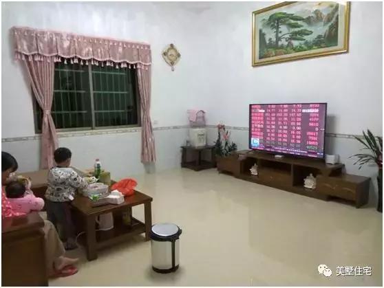 廣東農(nóng)村小伙修建二層半別墅，主體帶小院子30萬(wàn)，苦累都值得