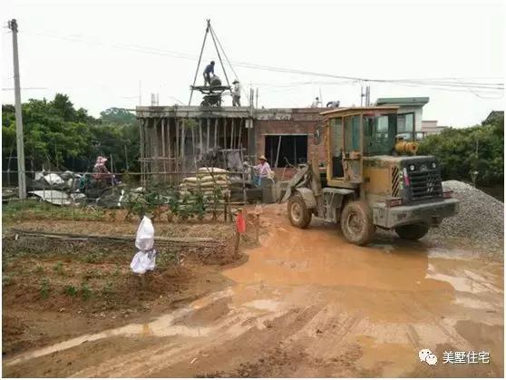 廣東農(nóng)村小伙修建二層半別墅，主體帶小院子30萬(wàn)，苦累都值得