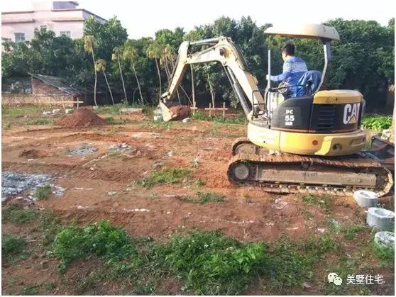 廣東農(nóng)村小伙修建二層半別墅，主體帶小院子30萬(wàn)，苦累都值得