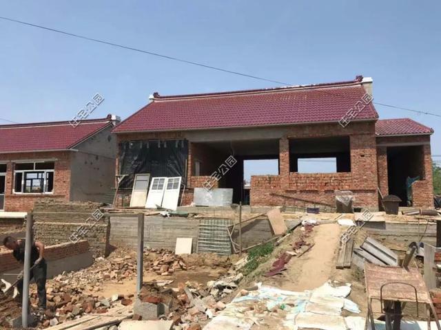 遼寧小伙為父母蓋養(yǎng)老別墅，保溫、地暖、火炕房全都有，只花了30萬！