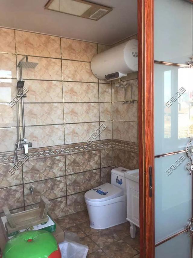 遼寧小伙為父母蓋養(yǎng)老別墅，保溫、地暖、火炕房全都有，只花了30萬！