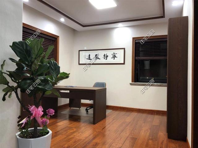 紅磚缺貨，石子每車1200，花了150萬(wàn)終于建起這棟農(nóng)村三層別墅