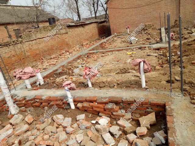 農(nóng)村建房包工包料，但是做基礎(chǔ)怎么還要加錢？看看包工頭怎么說