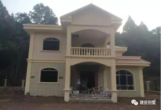 精致漂亮的兩層小別墅圖片，25萬就能建好，全家人的避風港