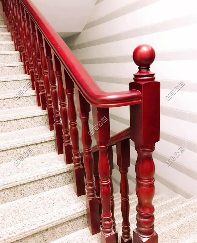 為父母養(yǎng)老，湖南兄妹在農(nóng)村老家修建三層別墅，主體裝修一個花了80萬