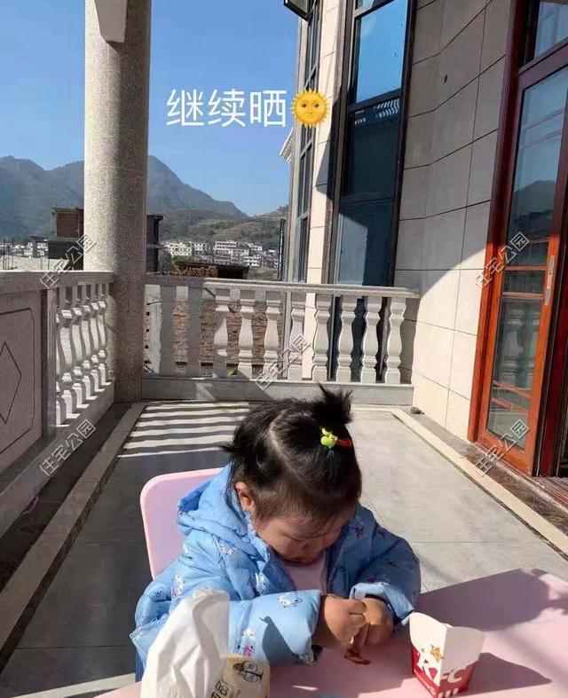 為父母養(yǎng)老，湖南兄妹在農(nóng)村老家修建三層別墅，主體裝修一個花了80萬